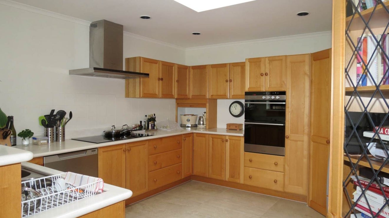 28 Bays Road, Papakura - Carousel 2