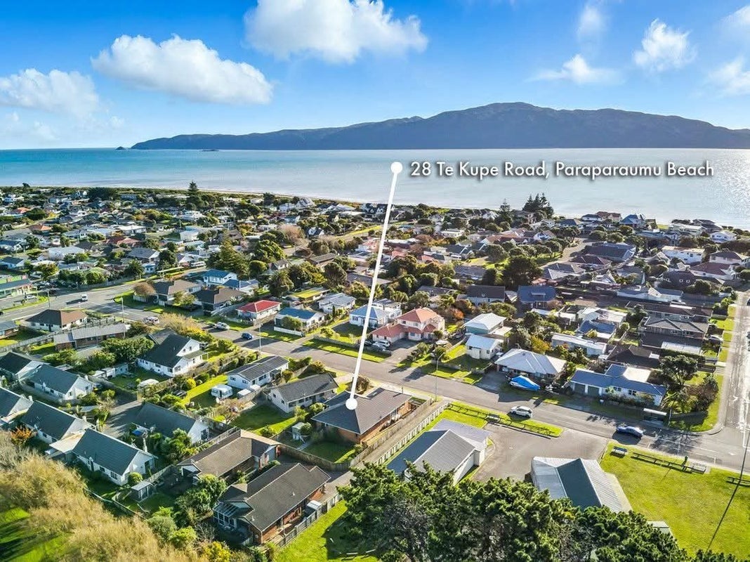 28 Te Kupe Road, Paraparaumu Beach, Paraparaumu - Carousel 28