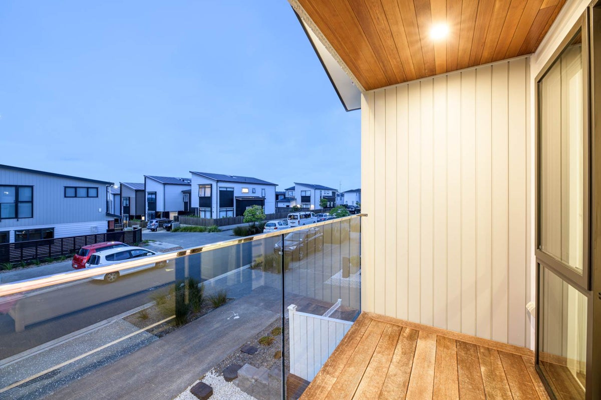 19 Bight Road, Long Bay, Auckland - Carousel 33