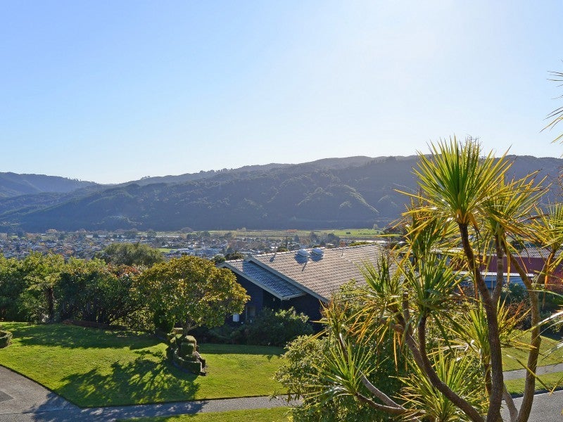 33 Seymour Grove, Kingsley Heights, Upper Hutt - Carousel 20