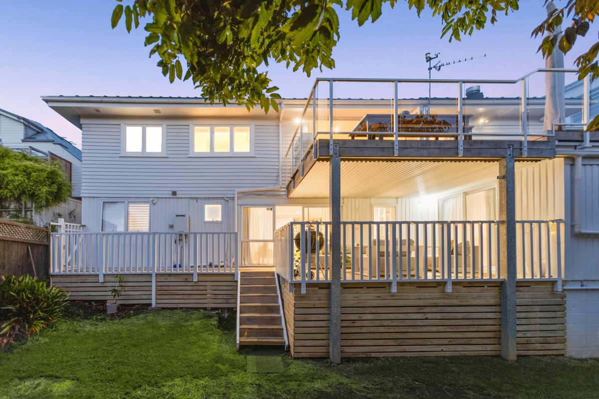 74 Temple Street, Meadowbank, Auckland - Carousel 2