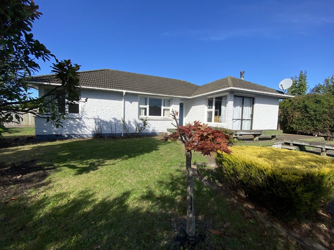12 Niagara Street, Wainoni, Christchurch - Carousel 1