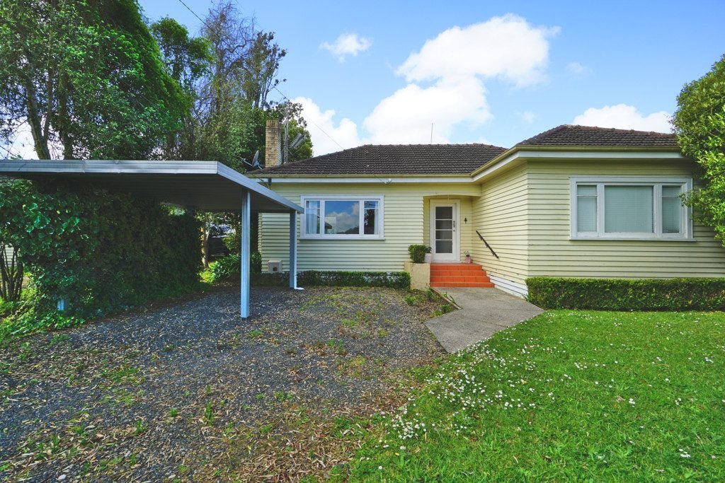 78A Fox Street, Hamilton East, Hamilton - Carousel 1