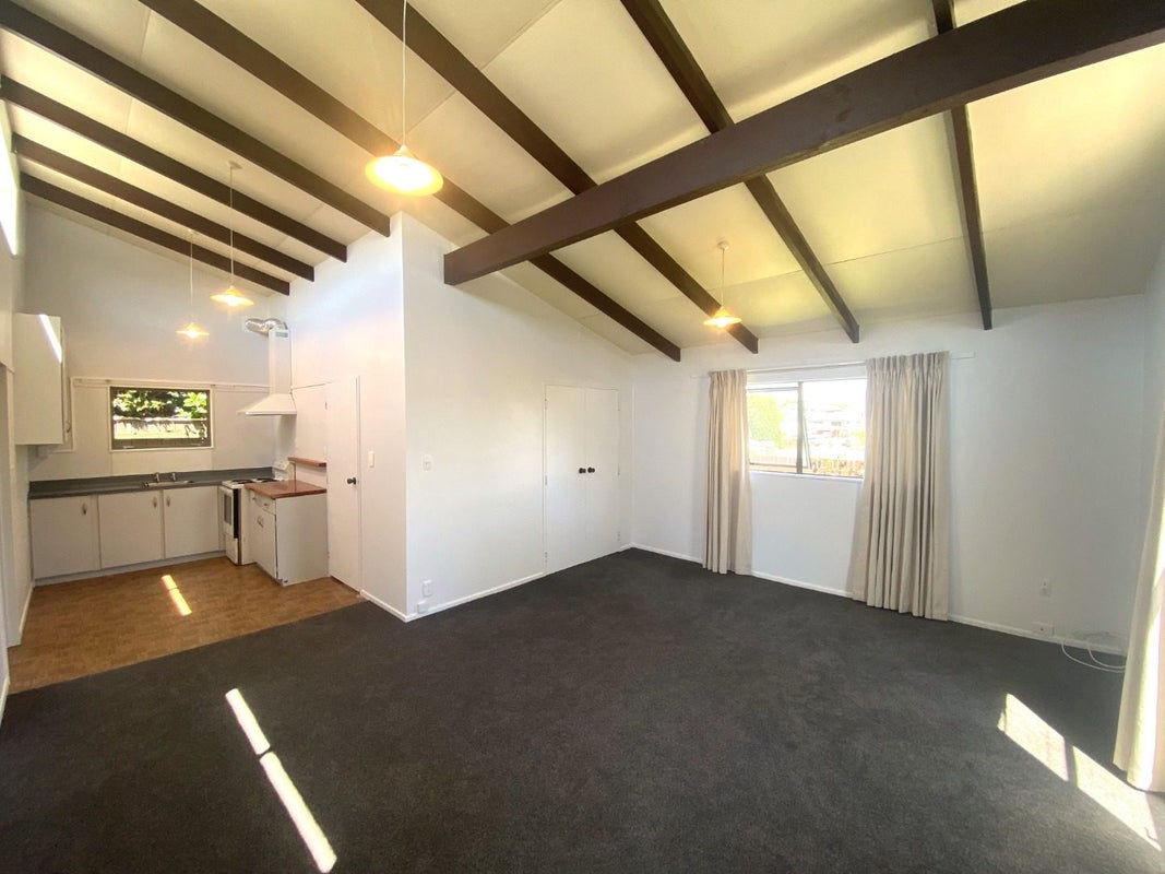 11A Brierley Place, Marfell, New Plymouth - Carousel 2
