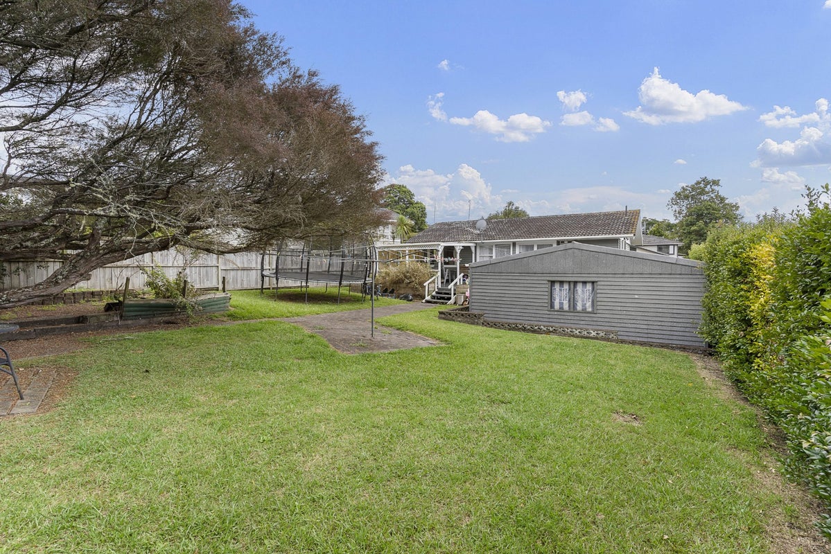 103 Weldene Avenue, Glenfield, Auckland - Carousel 2