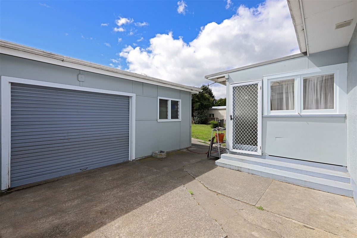 1220 Norfolk Crescent, Mayfair, Hastings - Carousel 14