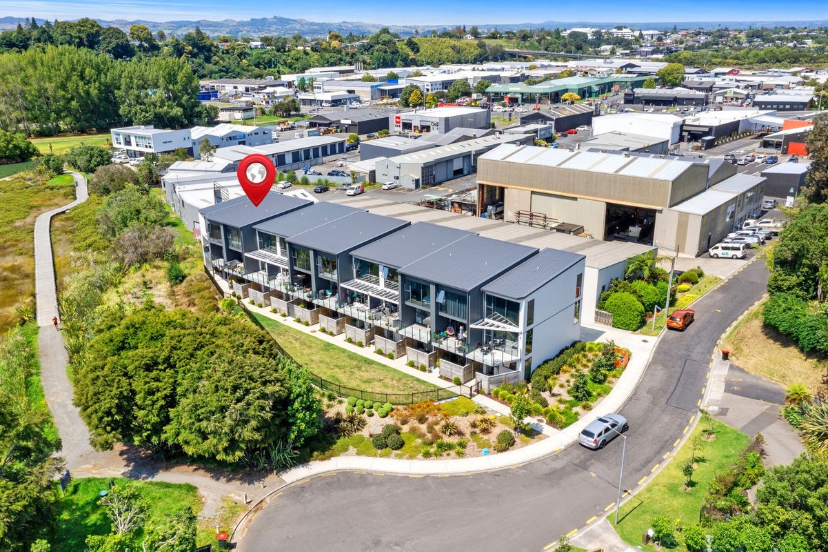 11/29 Montgomery Road, Judea, Tauranga - Carousel 24