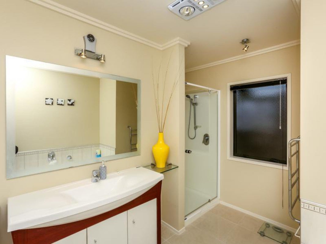 20 Barrett Road, Whalers Gate, New Plymouth - Carousel 12