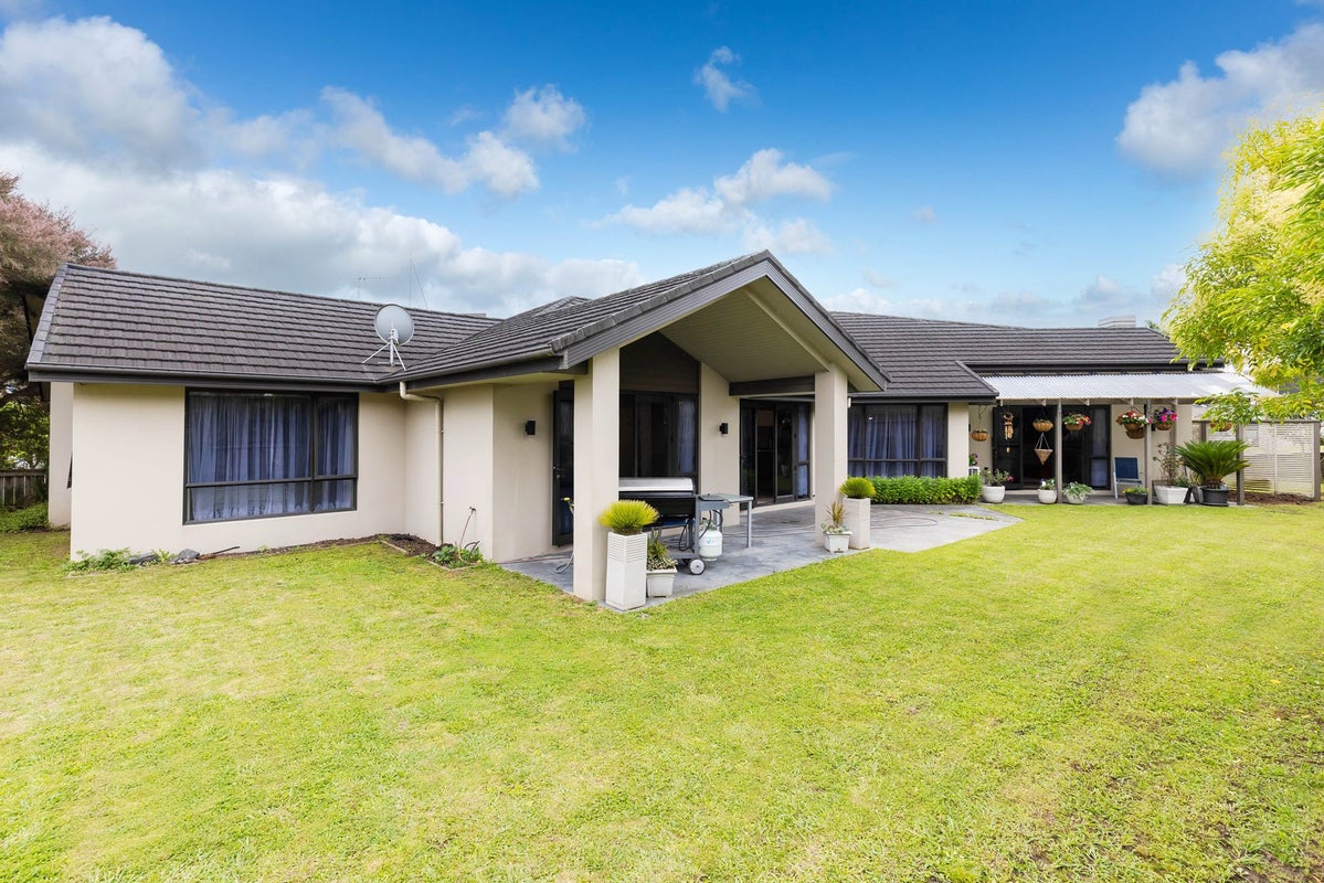 5 Moonlight Drive, Rototuna North, Hamilton - Carousel 2