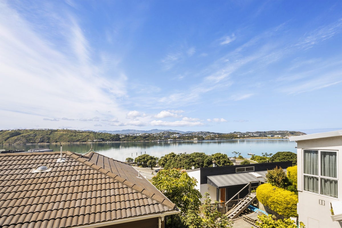 4/378 Evans Bay Parade, Hataitai, Wellington - Carousel 2