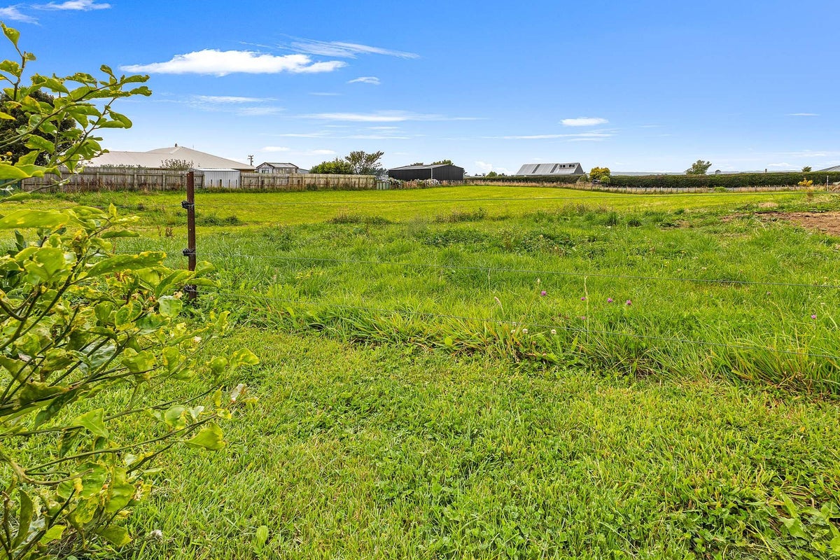 1/259 Pembroke Road West, Pembroke, Stratford - Carousel 2