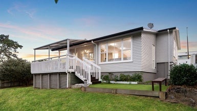 61 Taurus Crescent, Beach Haven, Auckland - Carousel 1