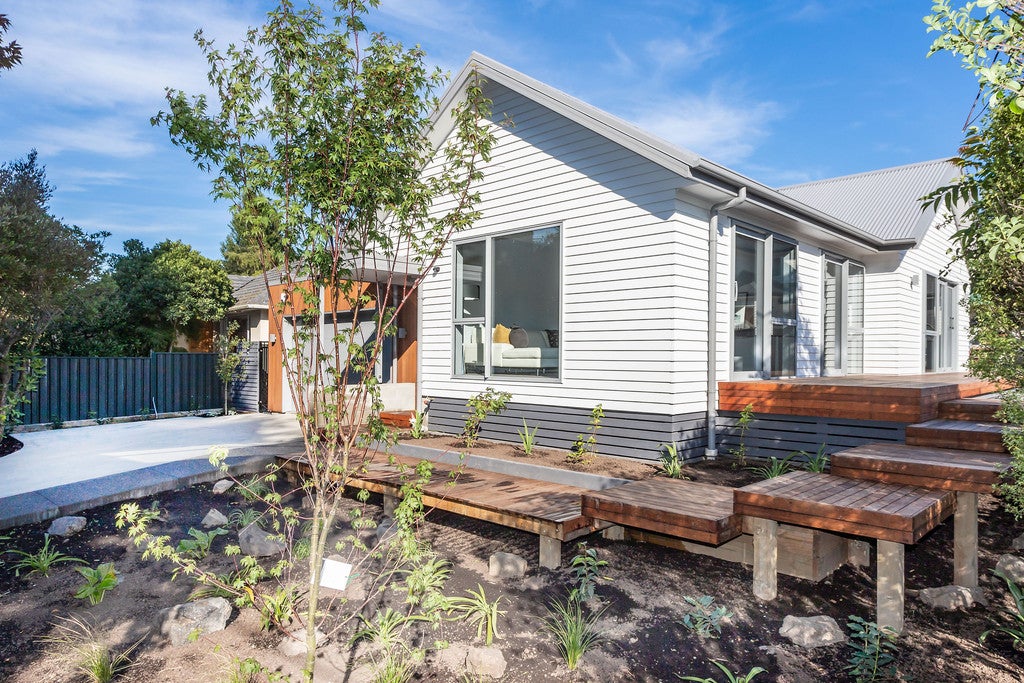 53 Eastern Terrace, Beckenham, Christchurch - Carousel 24