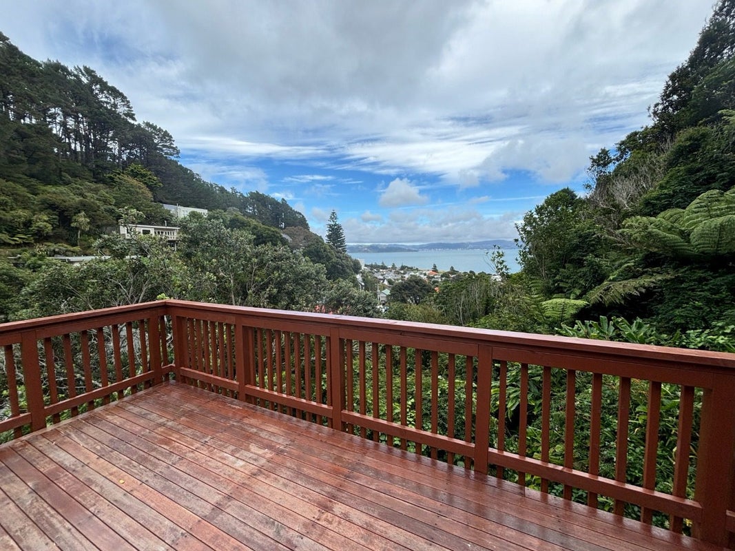 43 Rona Street, Eastbourne, Lower Hutt - Carousel 1