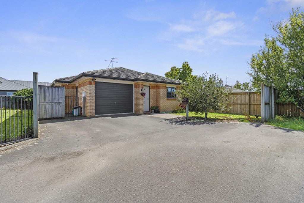 24D Heath Street, St Andrews, Hamilton - Carousel 2