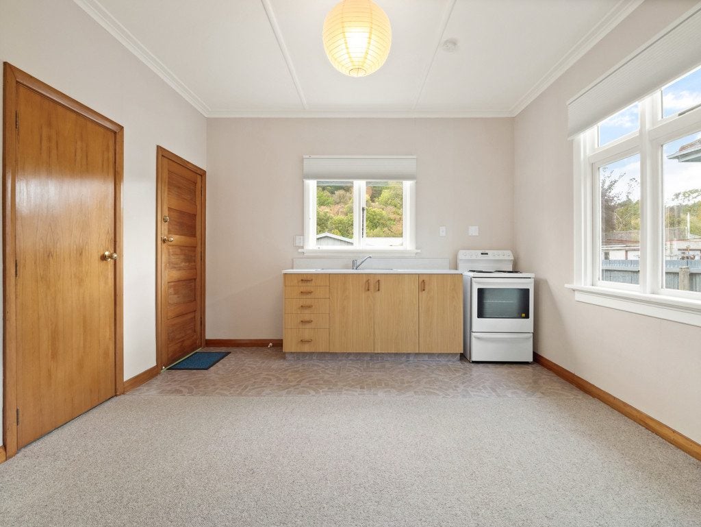 41 Norwood Street, Normanby, Dunedin - Carousel 2