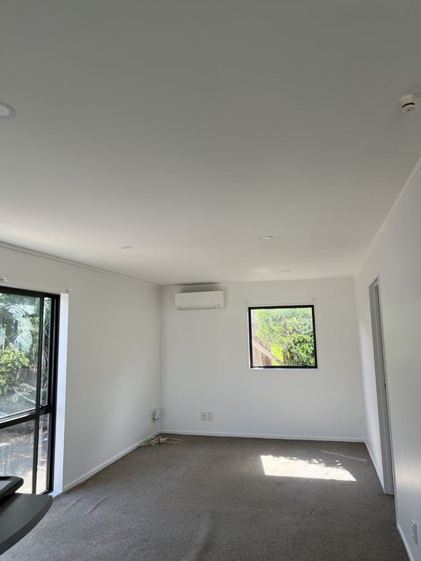 5 Massine Place, Randwick Park, Auckland - Carousel 1