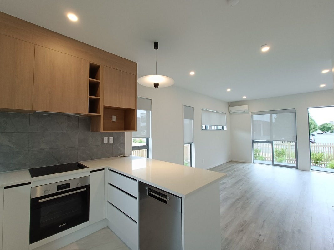 17 Mangahoe Road, Mount Wellington, Auckland - Carousel 2