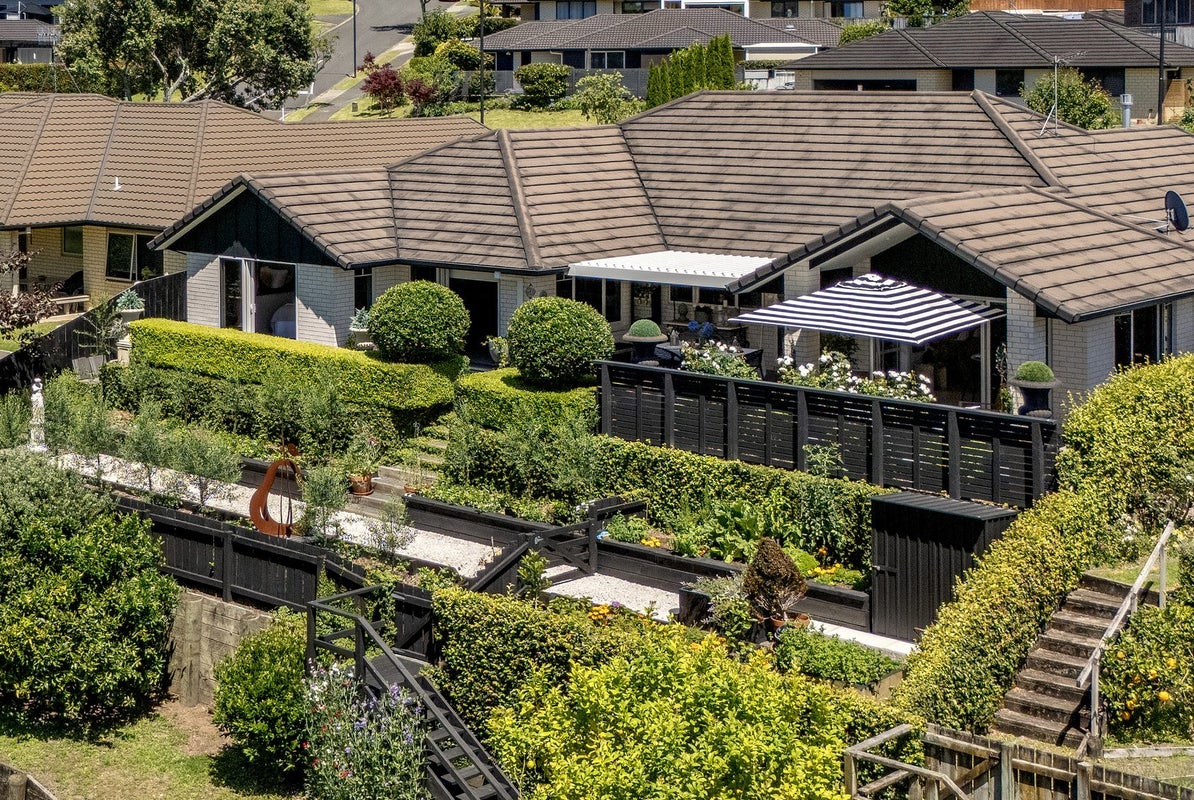 127 St Andrews Drive, Bethlehem, Tauranga - Carousel 2