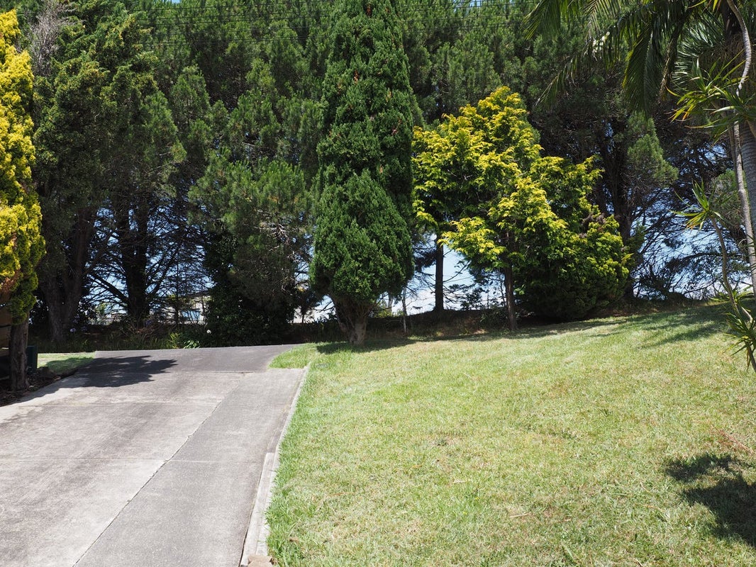 164 Sunset Road, Unsworth Heights, Auckland - Carousel 1