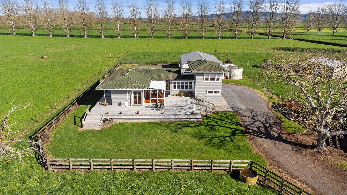 1081 No 1 Road, Waitoa - Carousel 2