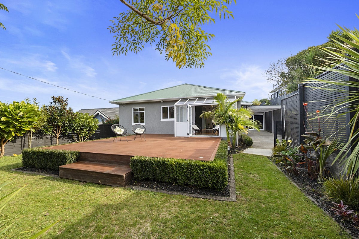 60 Ballance Street, Lower Vogeltown, New Plymouth - Carousel 1