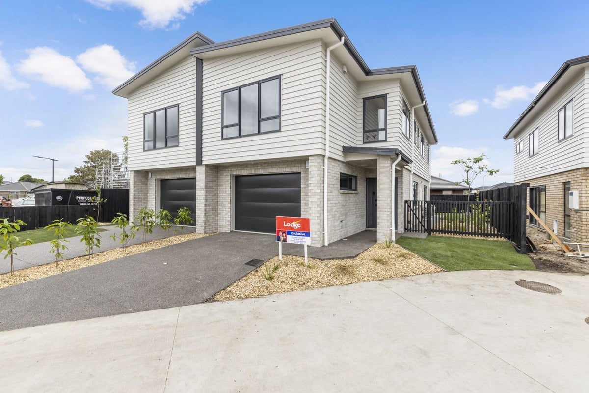 80 Maanihi Drive, Rototuna North, Hamilton - Carousel 1