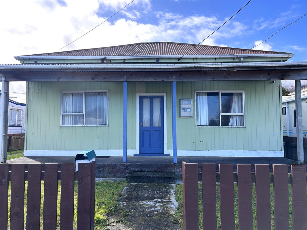 83 Bright Street, Cobden, Greymouth - Carousel 1