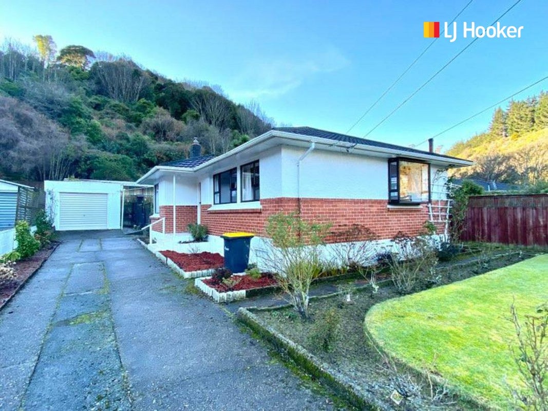 9 McGlashan Street, Glenleith, Dunedin - Carousel 1
