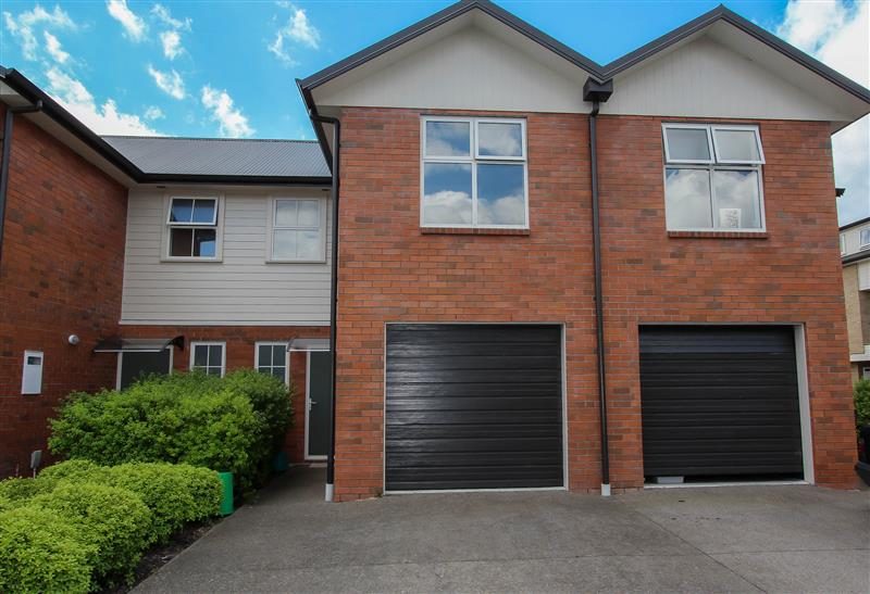 12 Chiefs Court, Hamilton East, Hamilton - Carousel 13