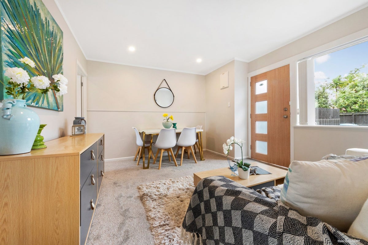 2/89 St Georges Road, Avondale, Auckland - Carousel 2