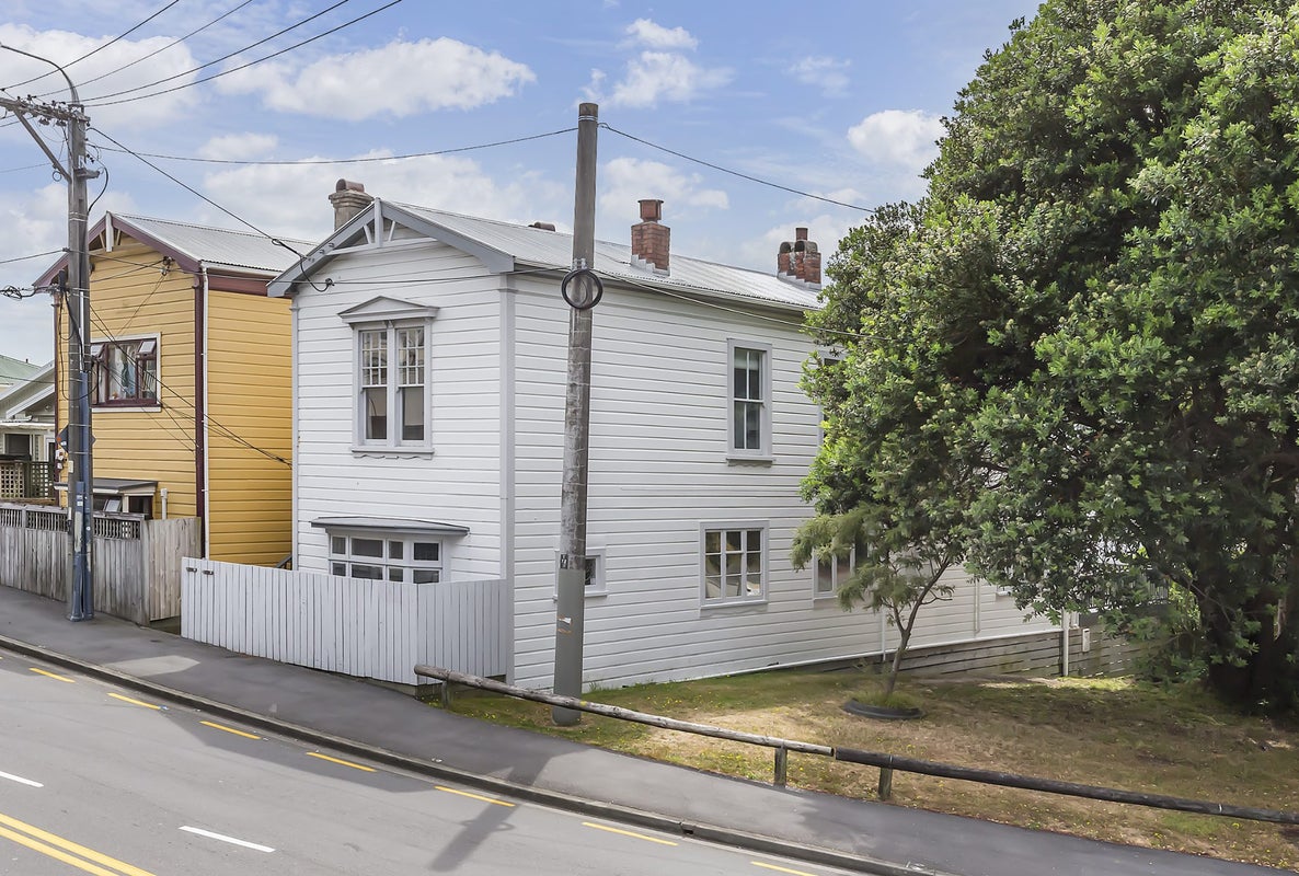 149 Wallace Street, Mount Cook, Wellington - Carousel 1