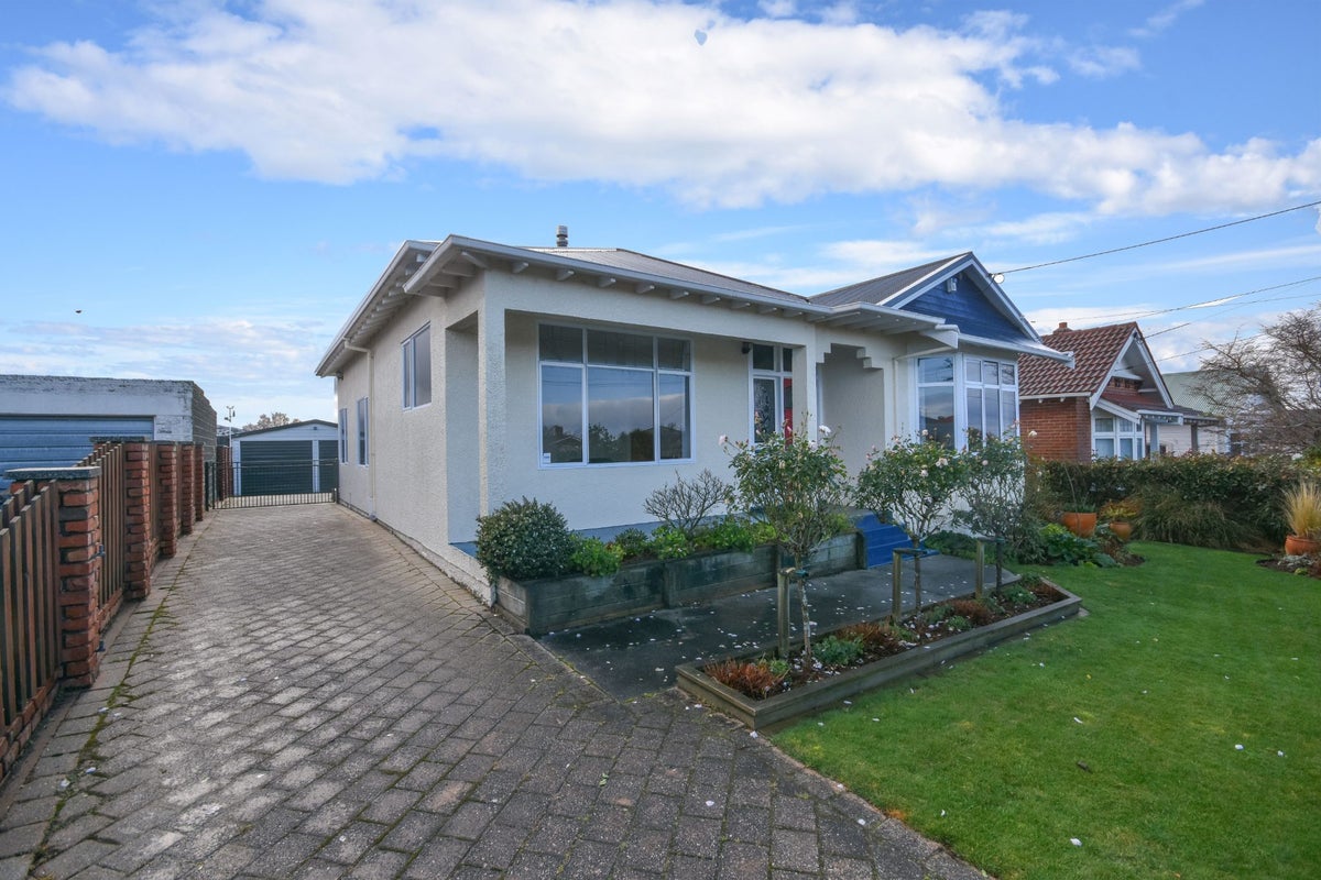 13 Benhar Street, Maryhill, Dunedin - Carousel 1