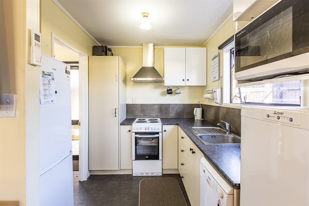 49B Cambridge Avenue, Ashhurst, Ashhurst - Carousel 2