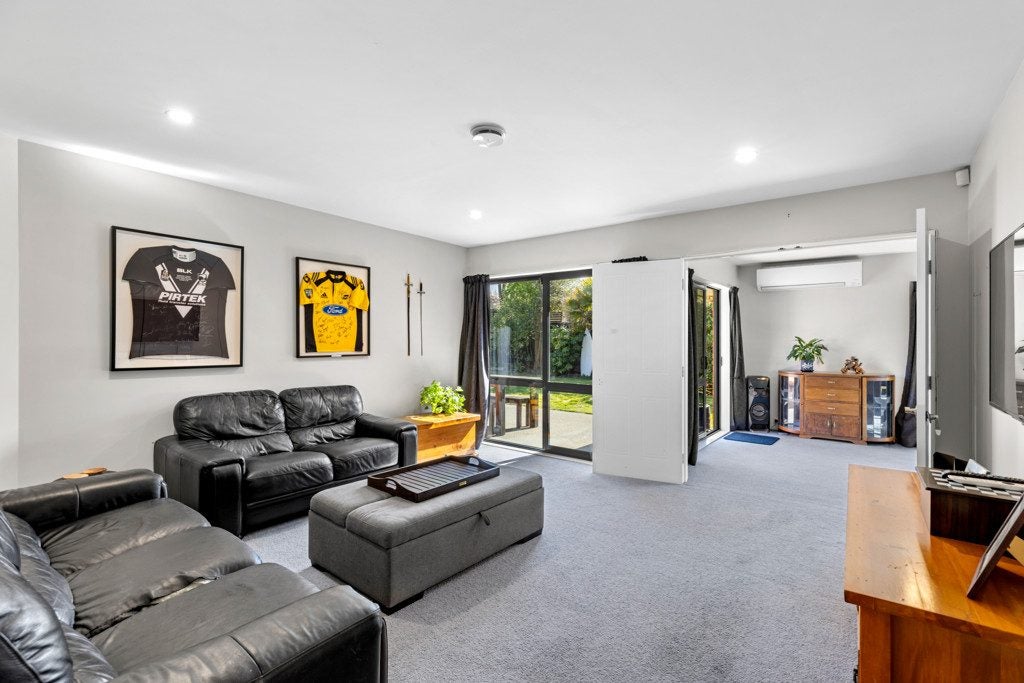 21 Eastwood Rise, Waimairi Beach , Christchurch - Carousel 2
