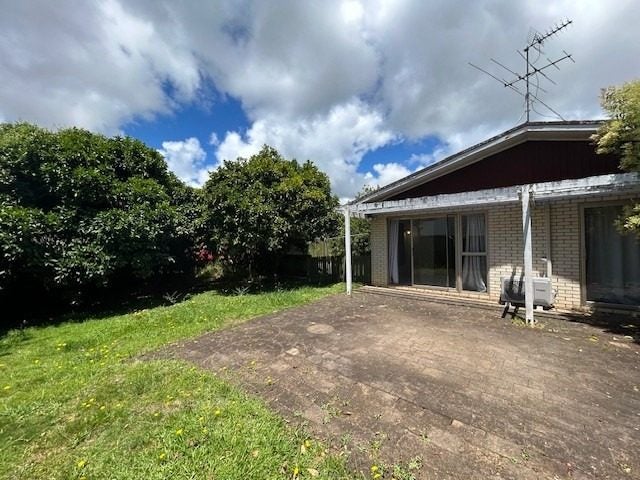 1 Justamere Place, Weymouth, Auckland - Carousel 1