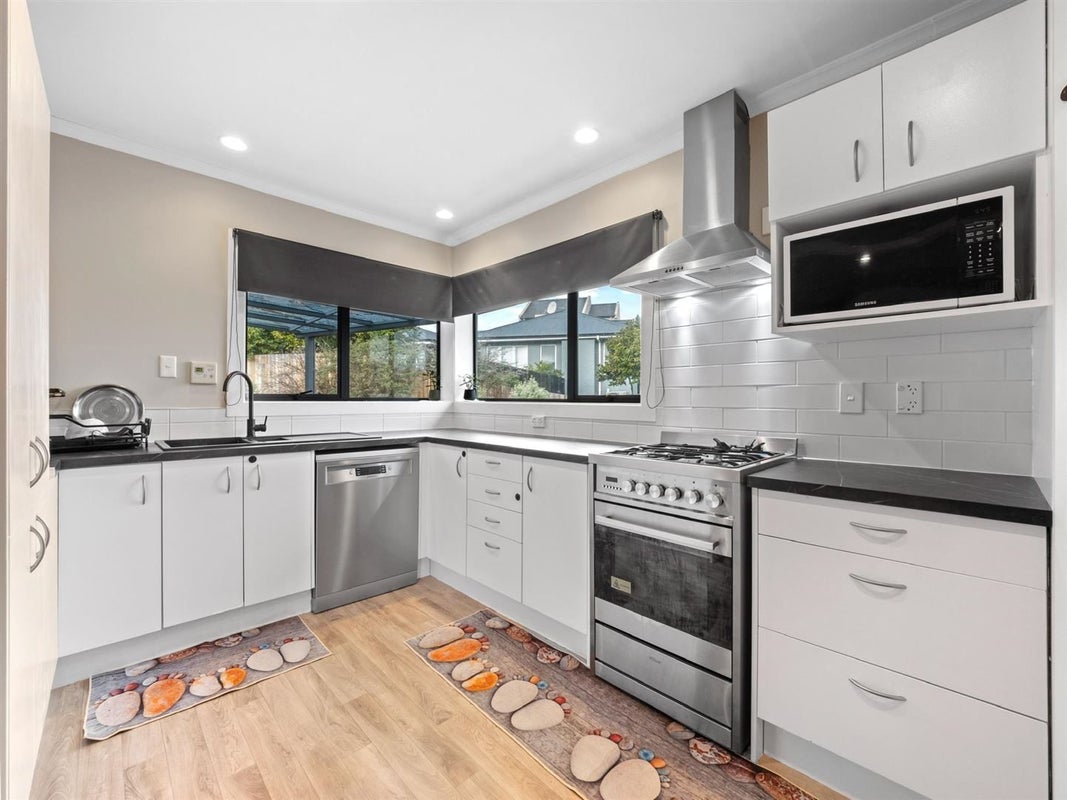 50 Lake Terrace Road, Burwood, Christchurch - Carousel 1