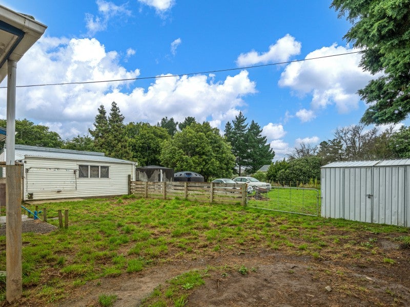 2A Mara Street, Mangatainoka, Pahiatua - Carousel 11