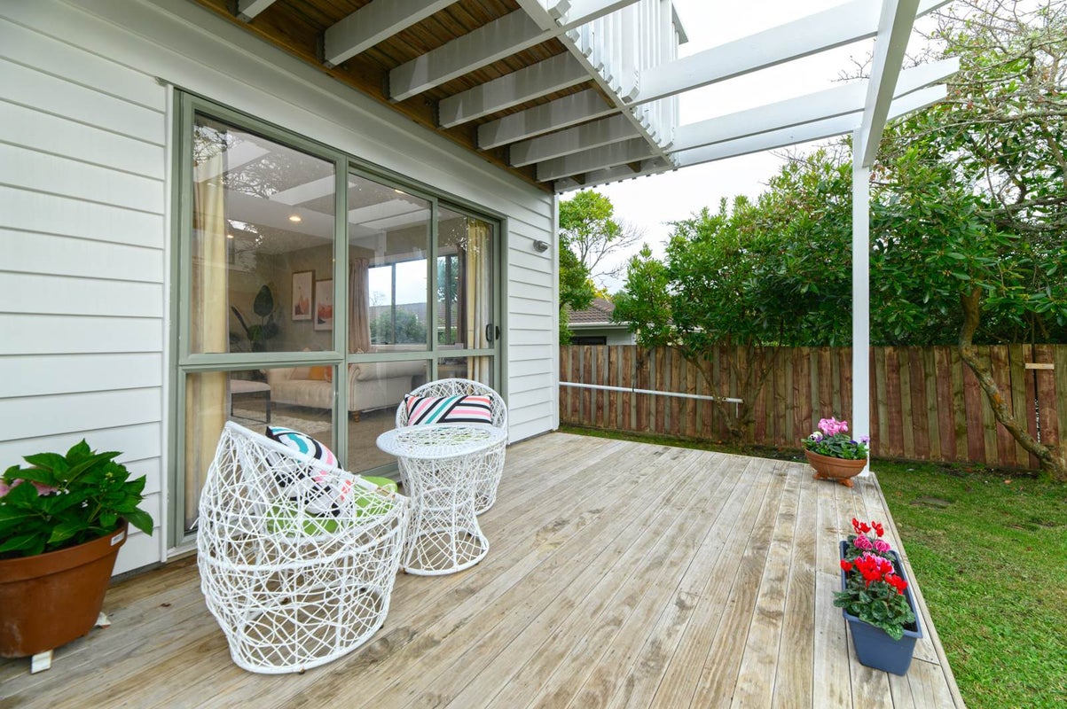 2/466 East Coast Road, Windsor Park, Auckland - Carousel 22