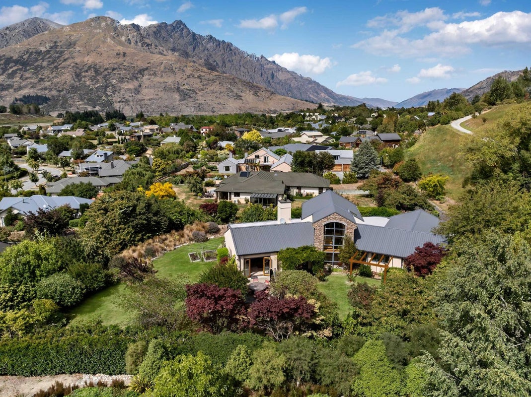 10 Enstone Lane, Lower Shotover, Queenstown - Carousel 16