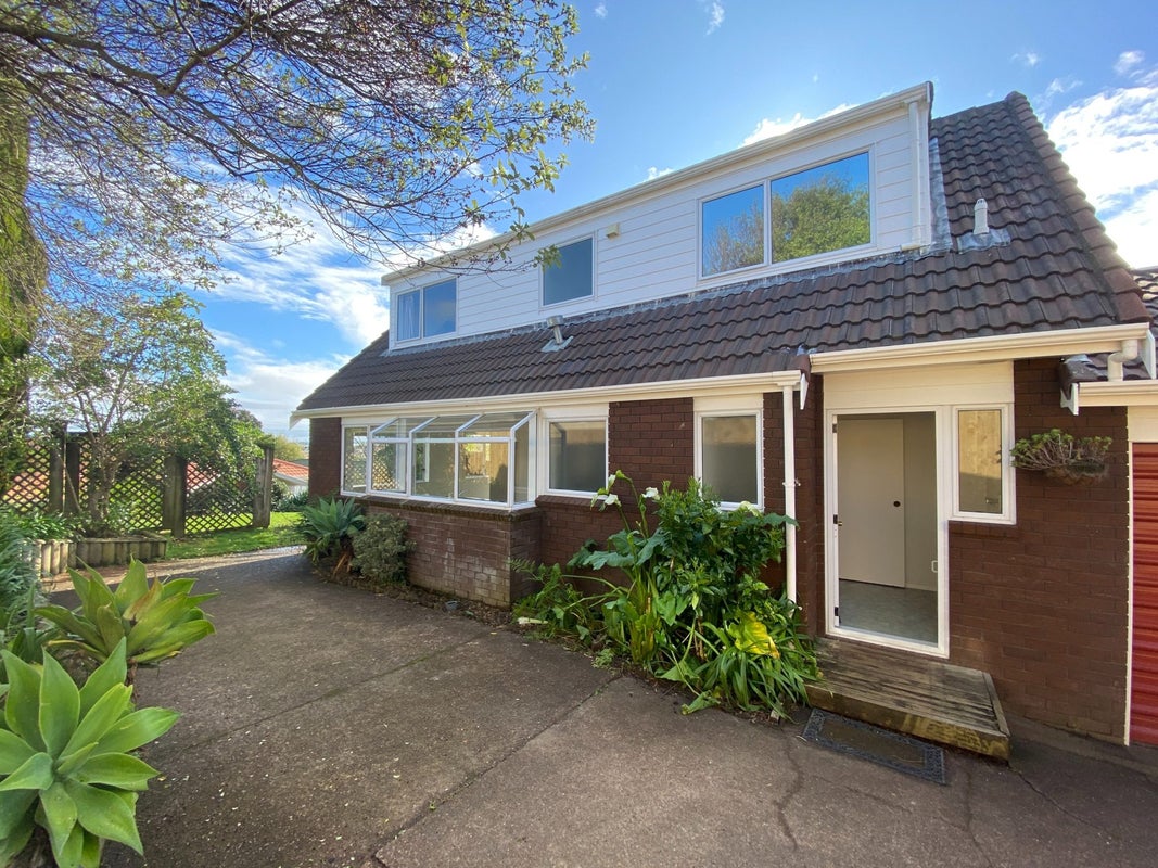 2/736 Chapel Road, Dannemora, Auckland - Carousel 18