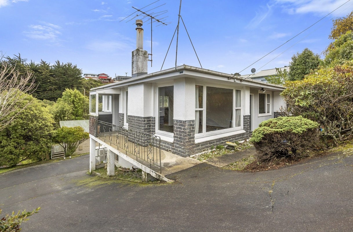 17 Tower Avenue, Waverley, Dunedin - Carousel 2