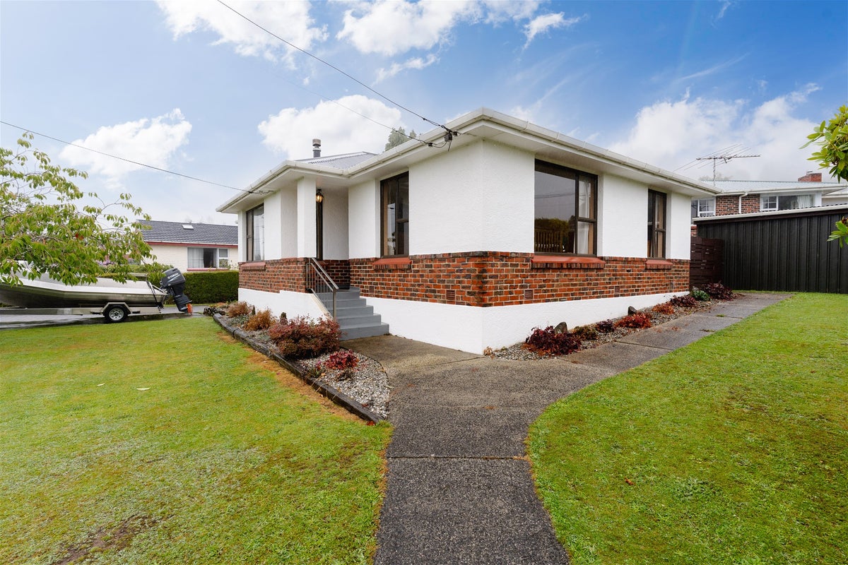 1 Spiers Road, Halfway Bush, Dunedin - Carousel 20