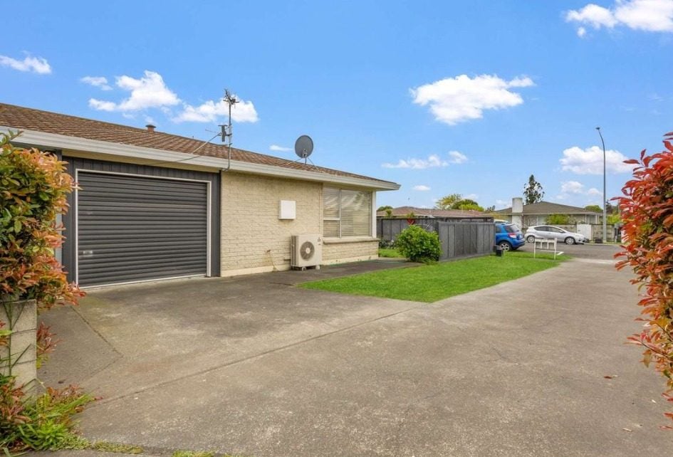 7/412 Avenue Road West, Hastings, Hastings - Carousel 2