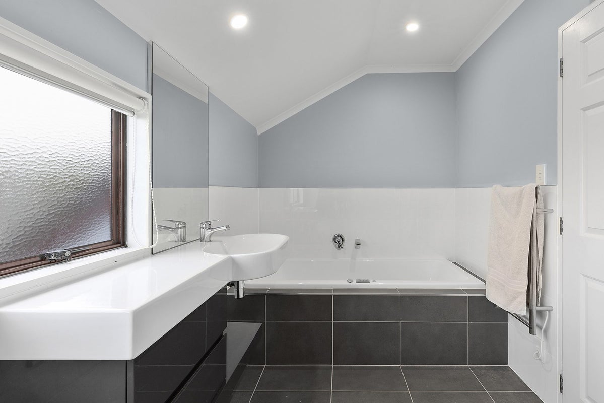 4 Andaman Grove, Khandallah, Wellington - Carousel 9