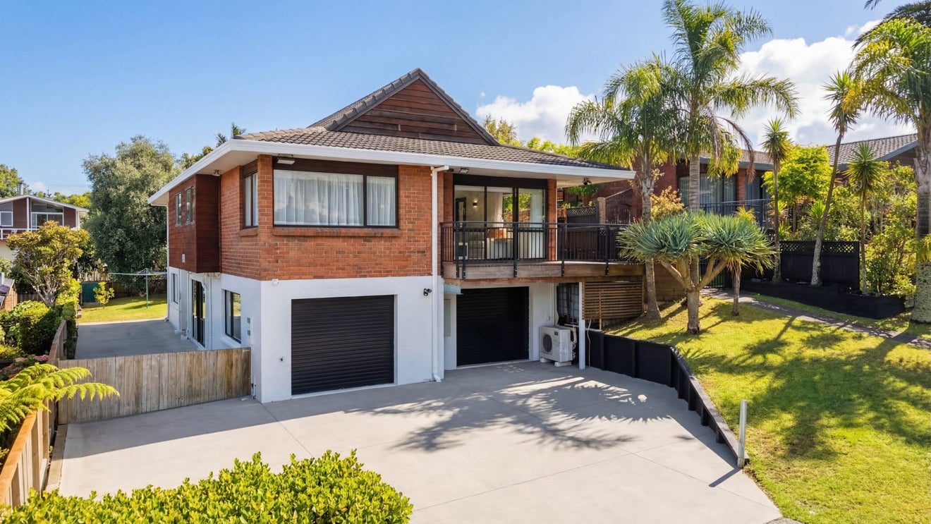 5 Vintage Drive, Henderson, Auckland - Carousel 1