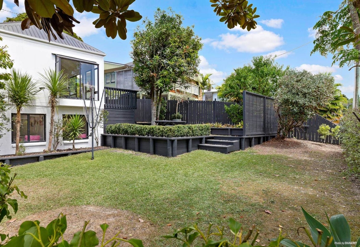 2/47 Sheridan Drive, New Lynn, Auckland - Carousel 14