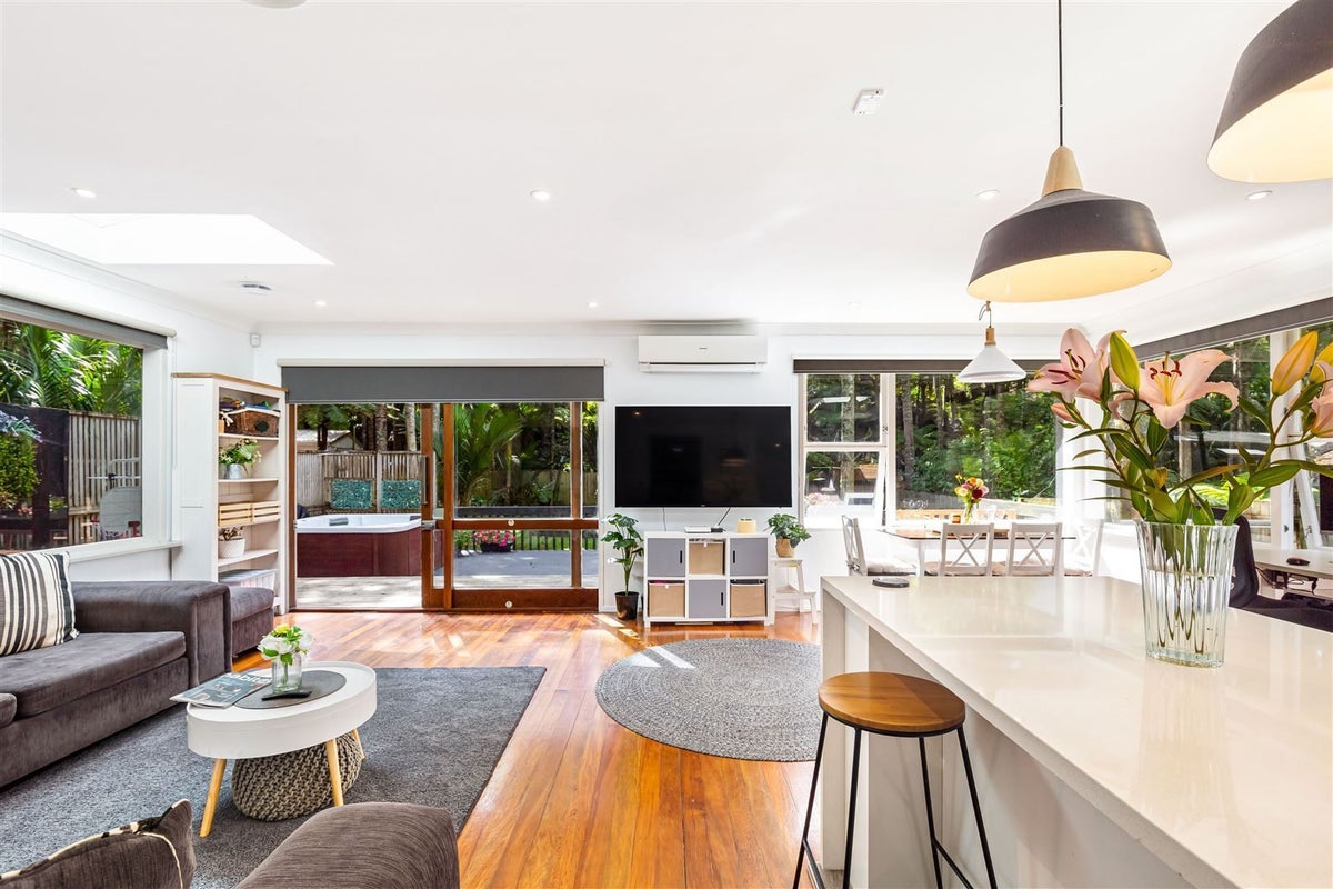 307 Huia Road, Titirangi, Auckland - Carousel 1