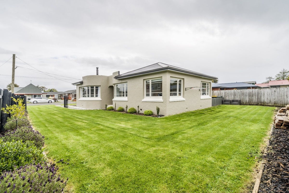 18 Galway Street, Grasmere, Invercargill - Carousel 17