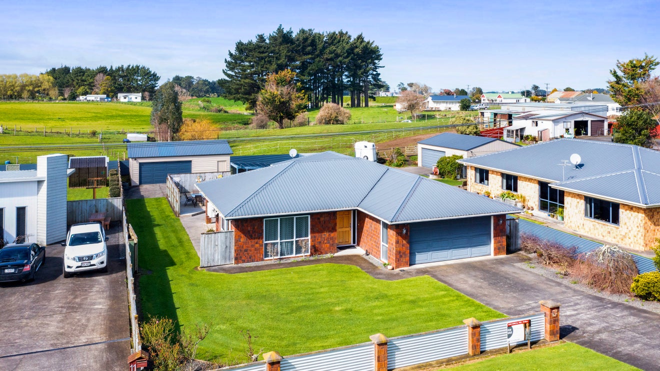 9 Hobson Street, Normanby, Hawera - Carousel 1